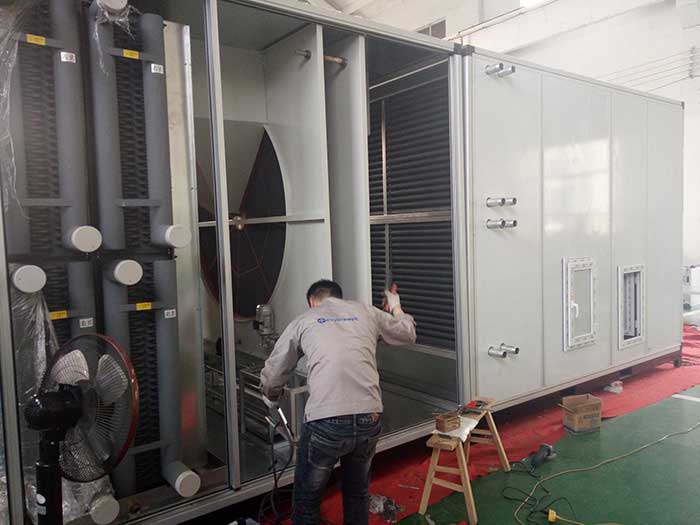 威海某大型化工企業兩臺10%濕度，40000風量2臺除濕機組